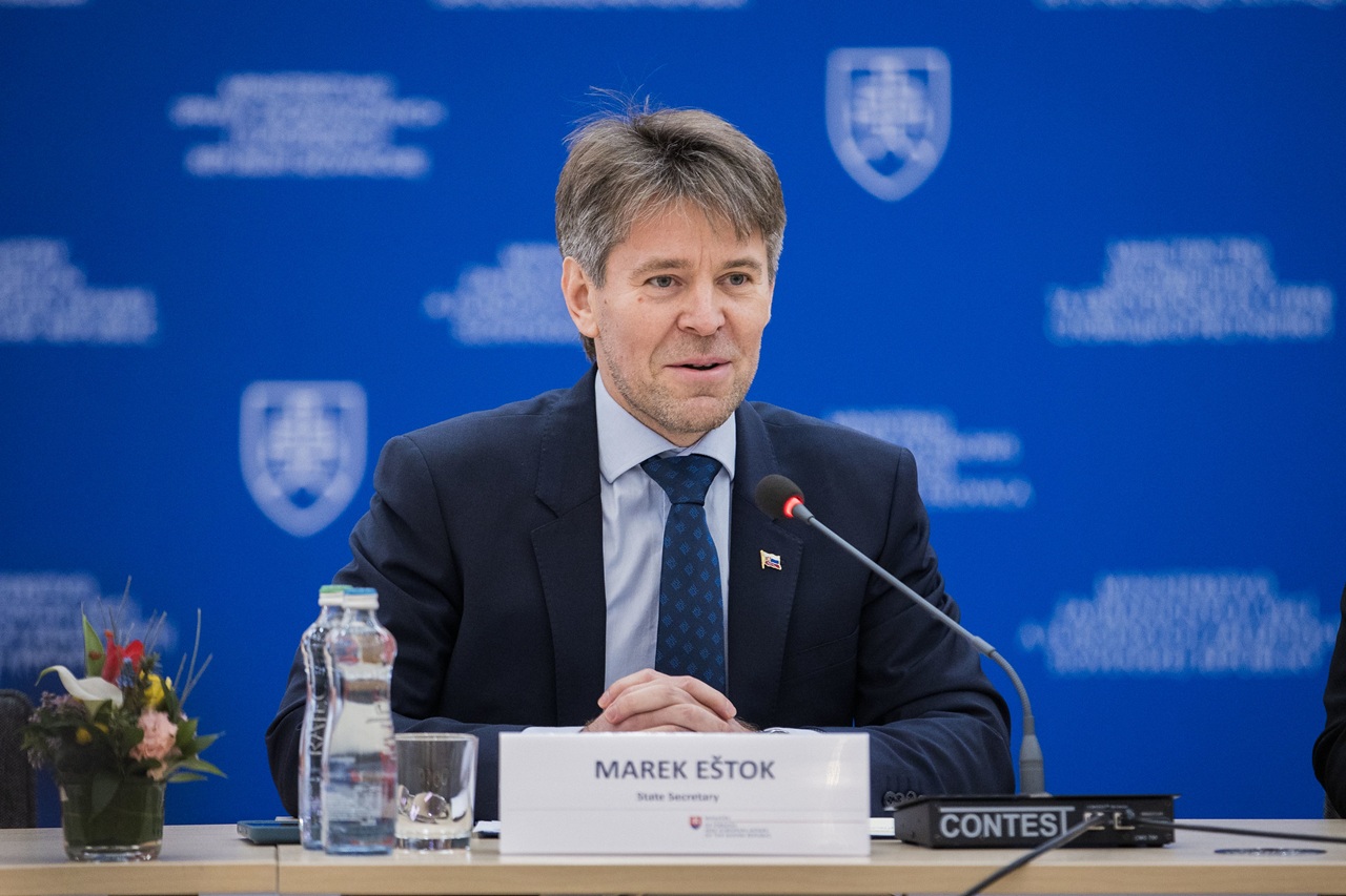 Marek-Estok-jd2025121804