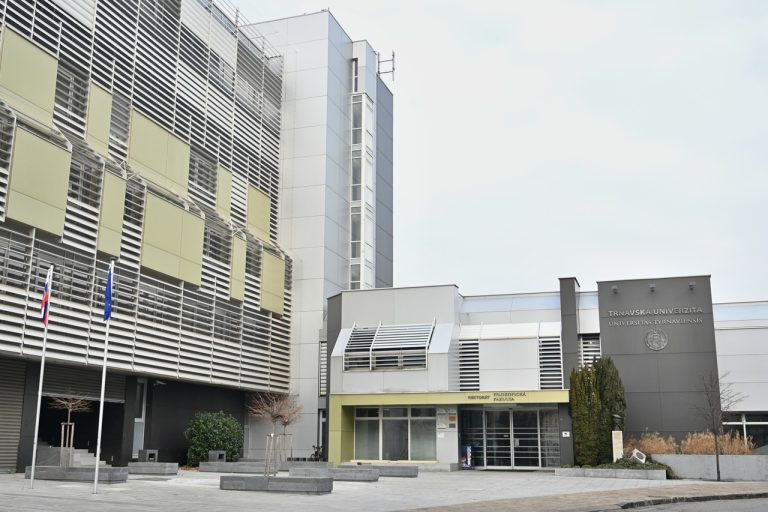 Trnavská univerzita
