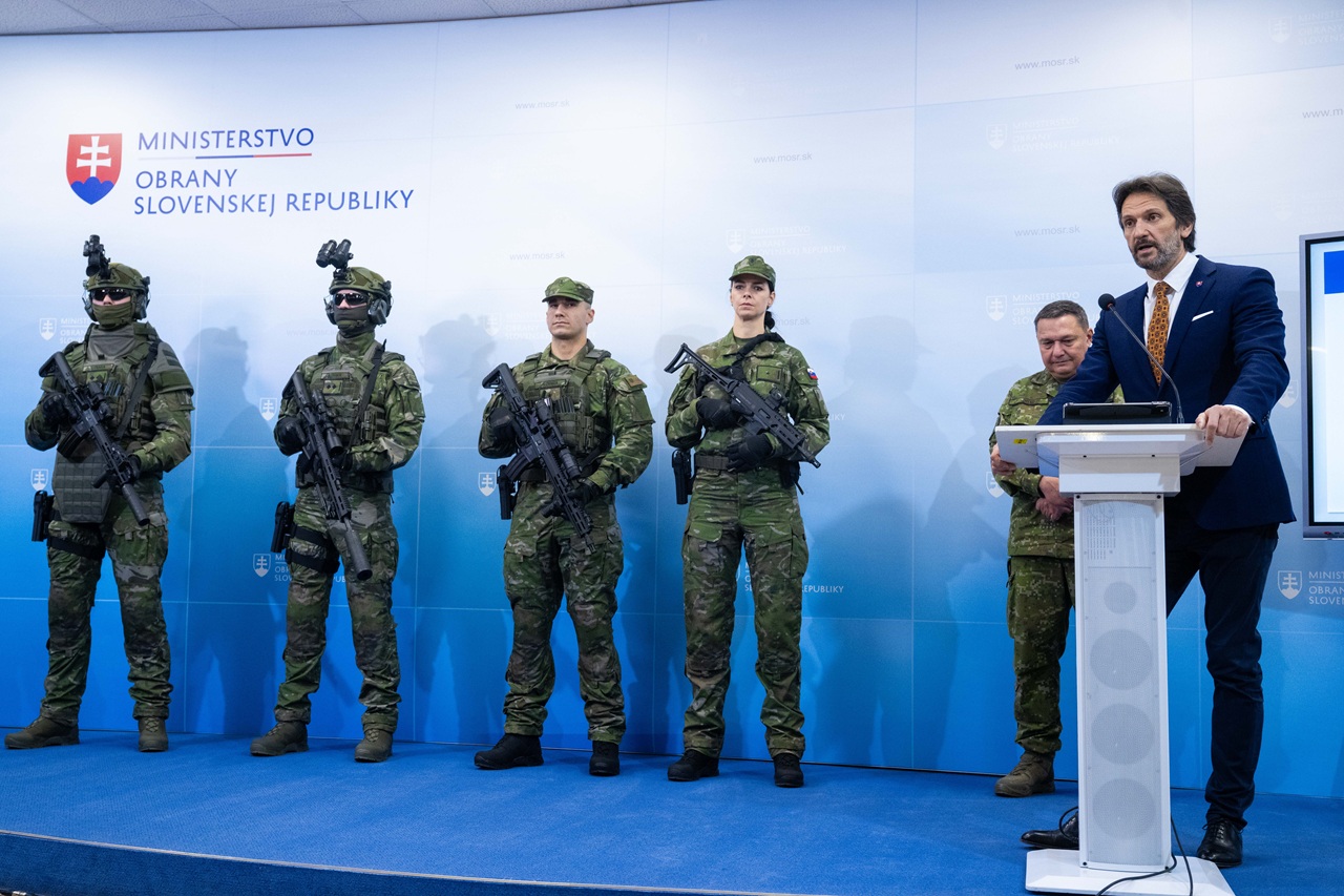 Kaliňák výstroj výzbroj uniformy