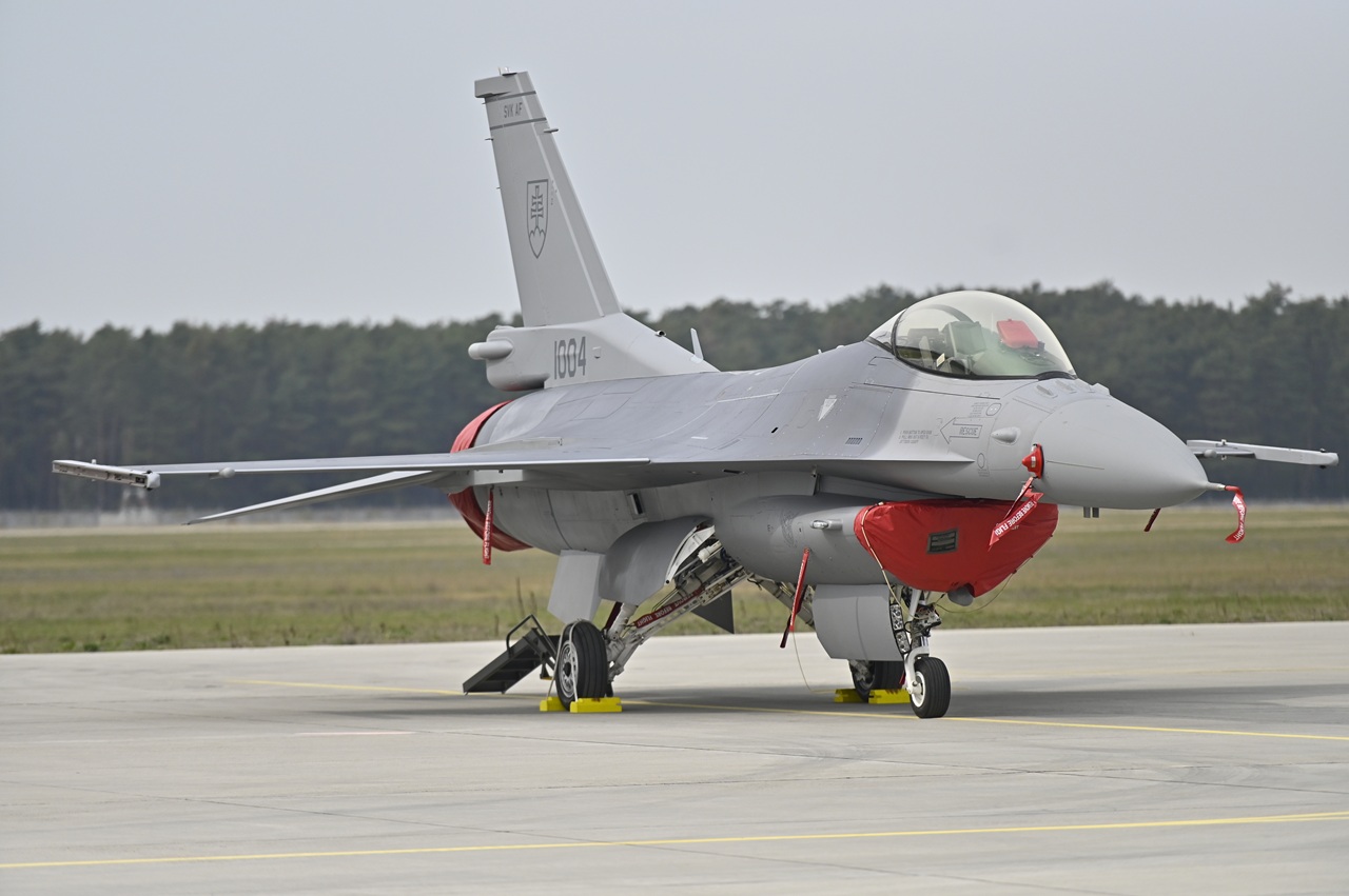 stíhačka F-16