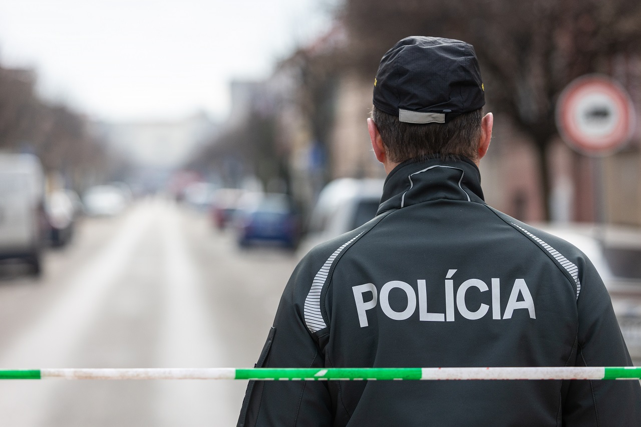 únik neznáma látka