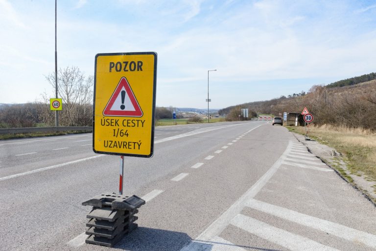uzavretá cesta-jd2025120119