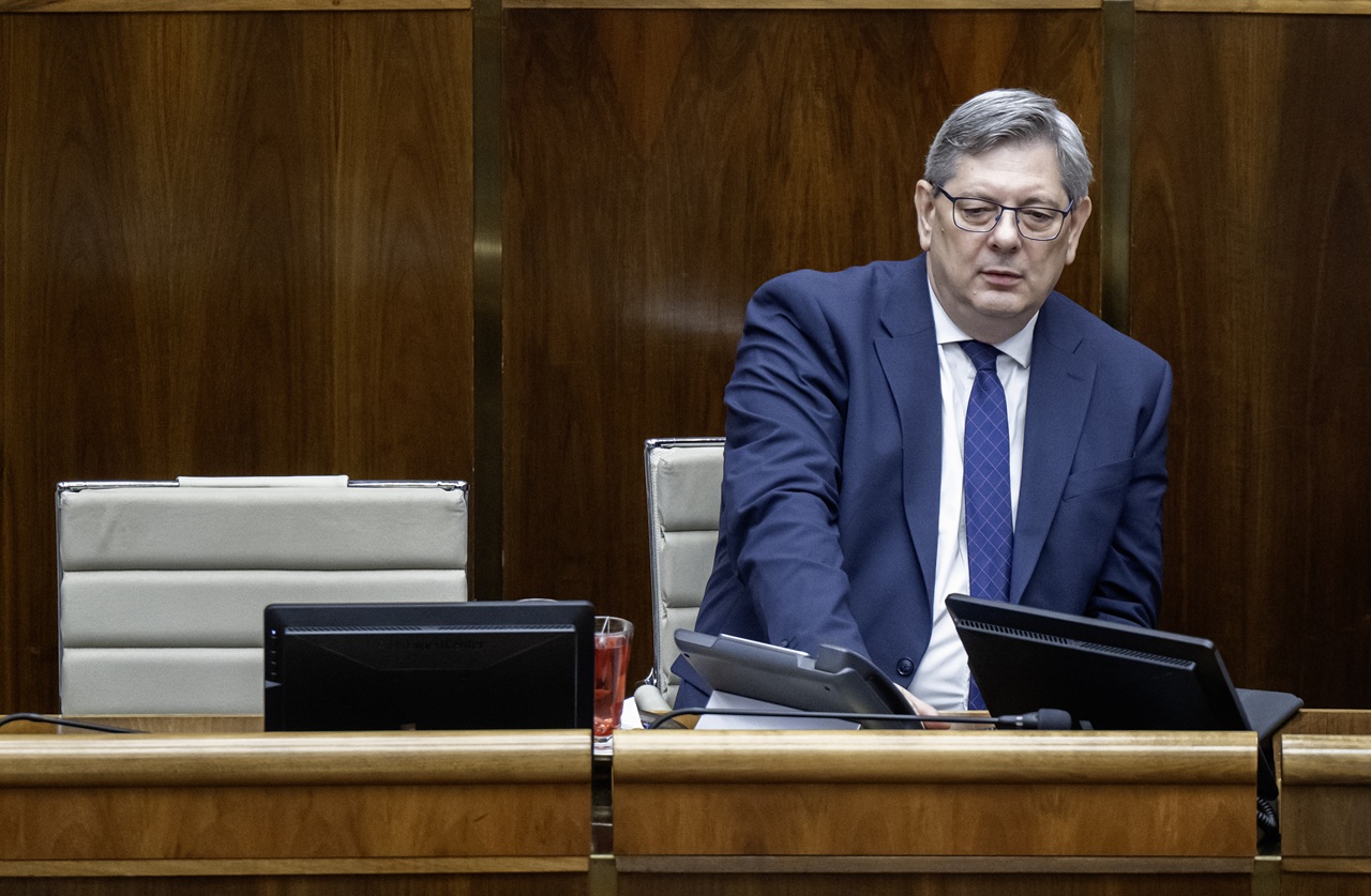 43. schôdza Národnej rady SR