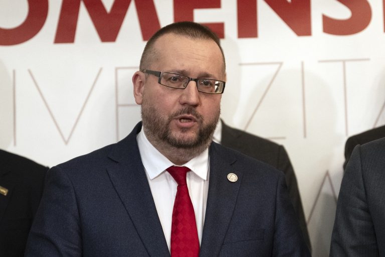 Tlačová konferencia ministra školstva SR