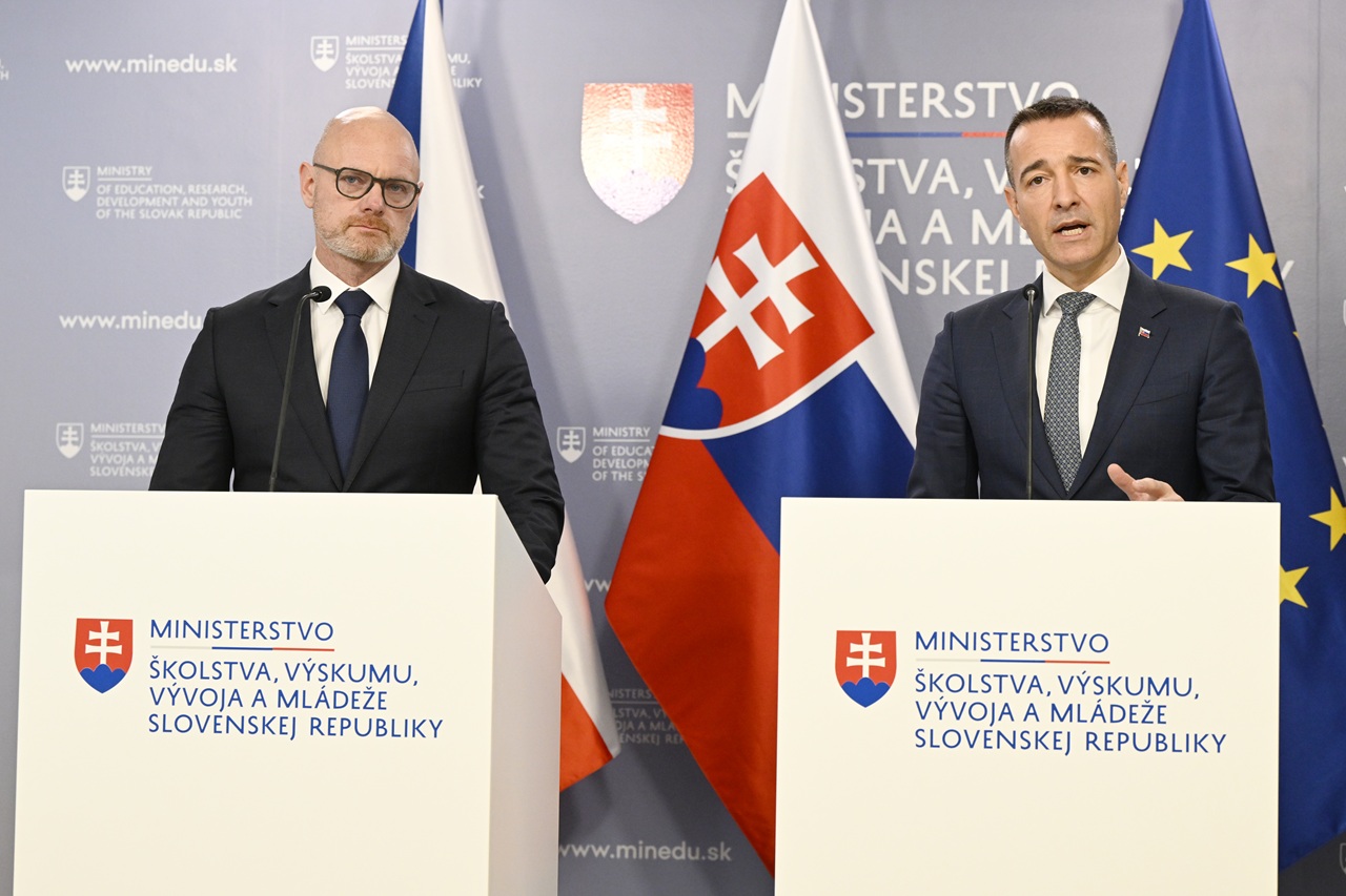 Spoločná tlačová konferencia ministrov školstva SR a ČR po ich bilaterálnom stretnutí v Bratislave