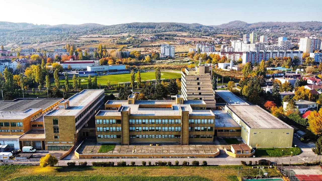 Stredná odborná škola polygrafická v bratislavskej Rači