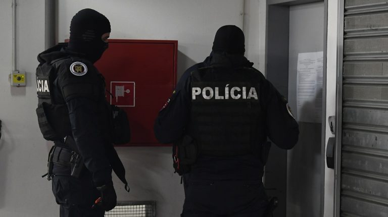 ku,láči-jd2026030606