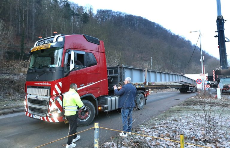 Banská Bystrica prevoz nosníky