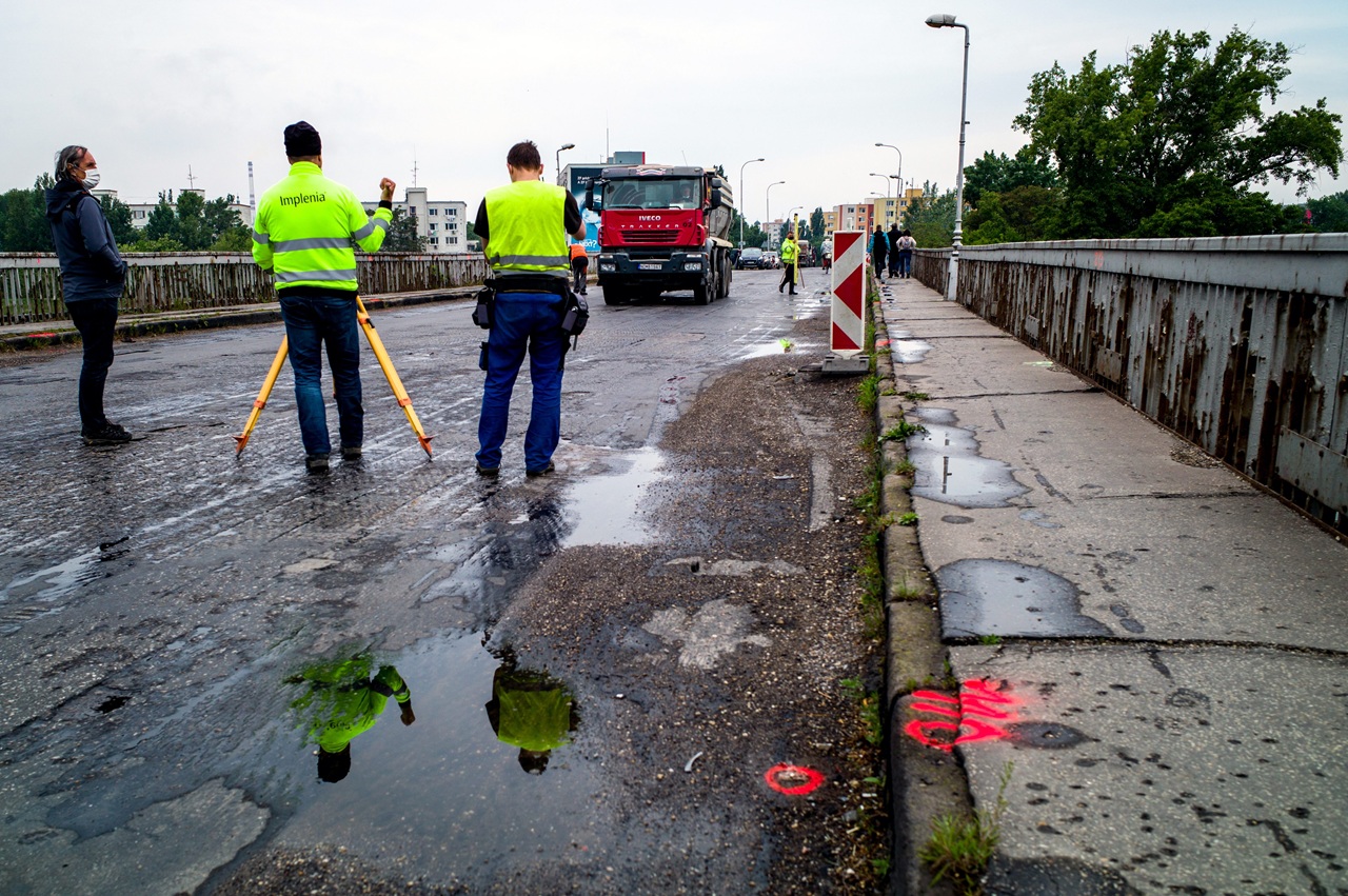 Vážsky most v Komárne