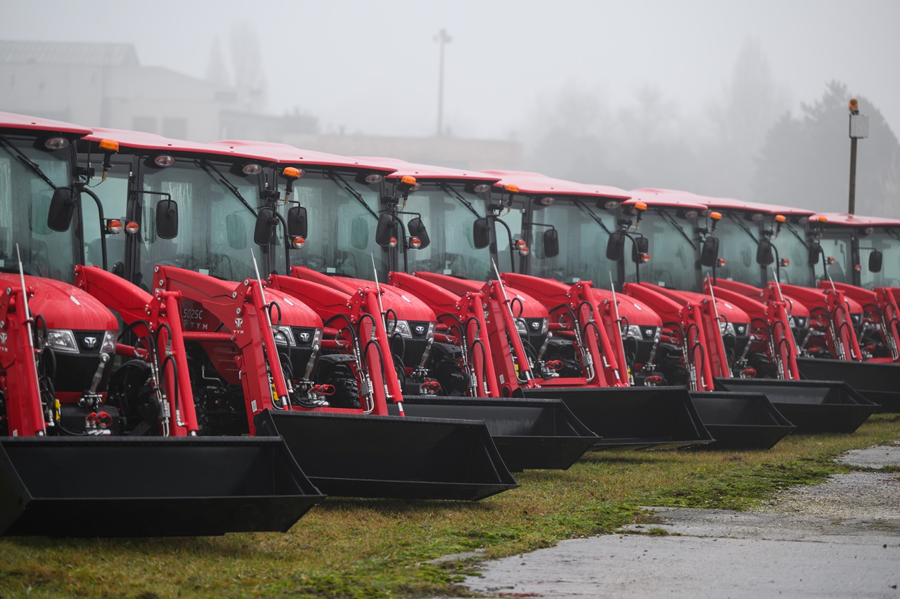 traktory-jd2026031315