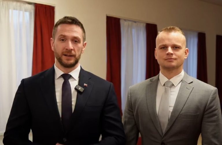 Milan Uhrík Milan Mazurek