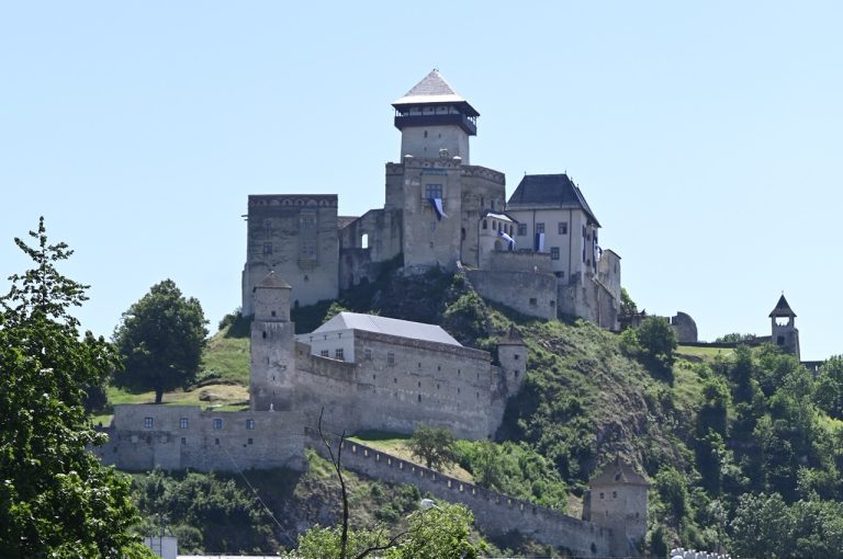 Trenčiansky hrad-jd2026040211