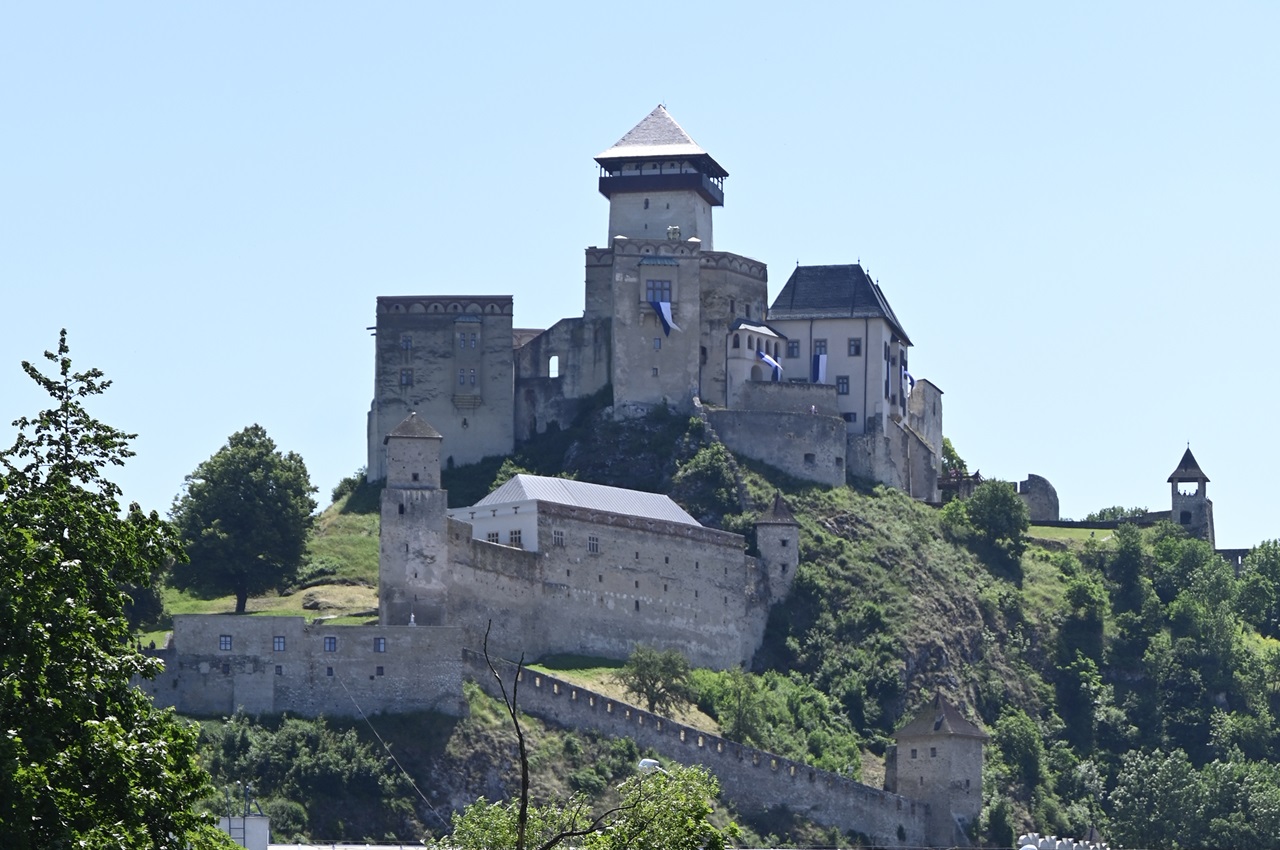 Trenčiansky hrad-jd2026040211