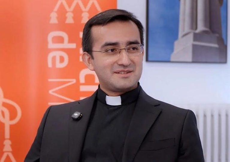 Mons. Edgard Iván Rimaycuna