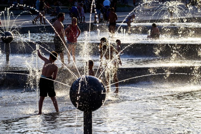 Bratislava fontána Družba