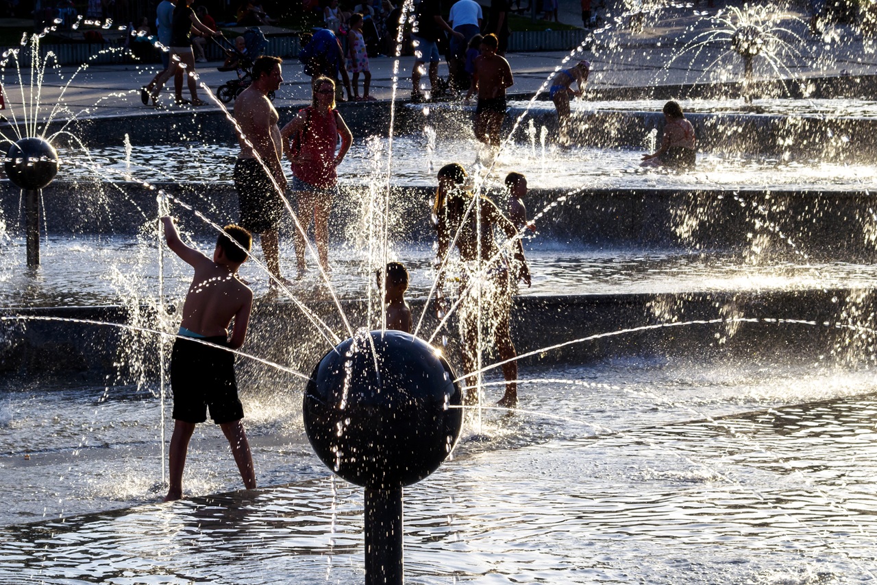 Bratislava fontána Družba