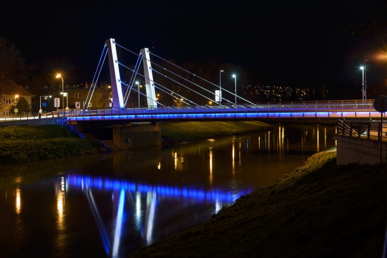 modrá farba autizmus-jd2026040209