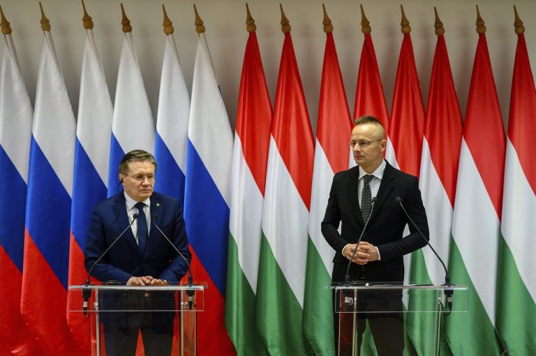 Alexej Lichačov Péter Szijjártó