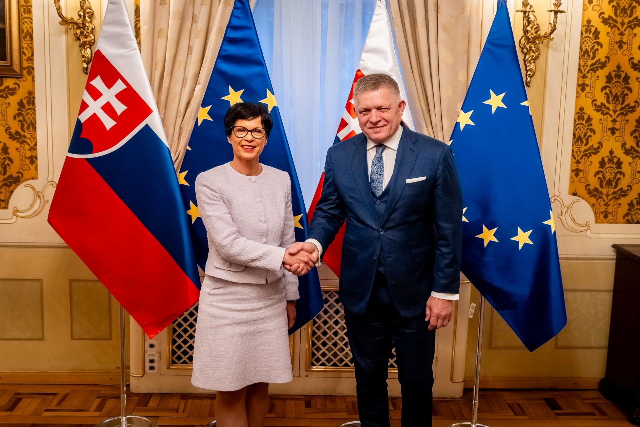 Predseda vlády SR Robert Fico prijal komisárku Európskej únie pre rozšírenie Martu Kosovú