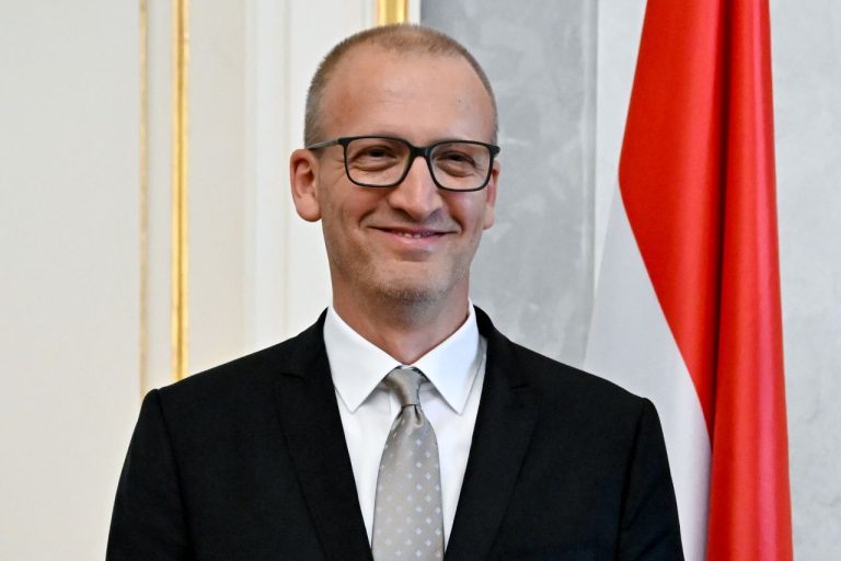 Zoltan Tarr