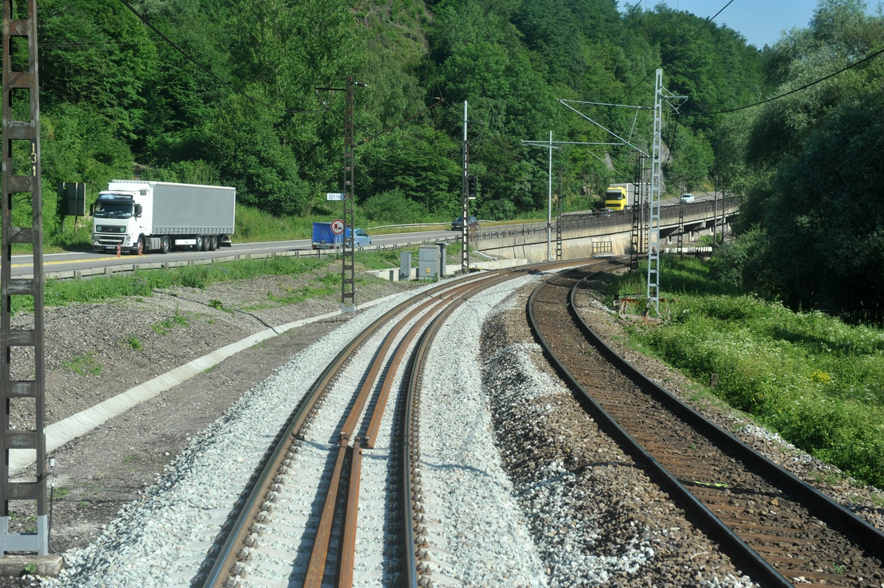 železničná trať Varín-Vrútky