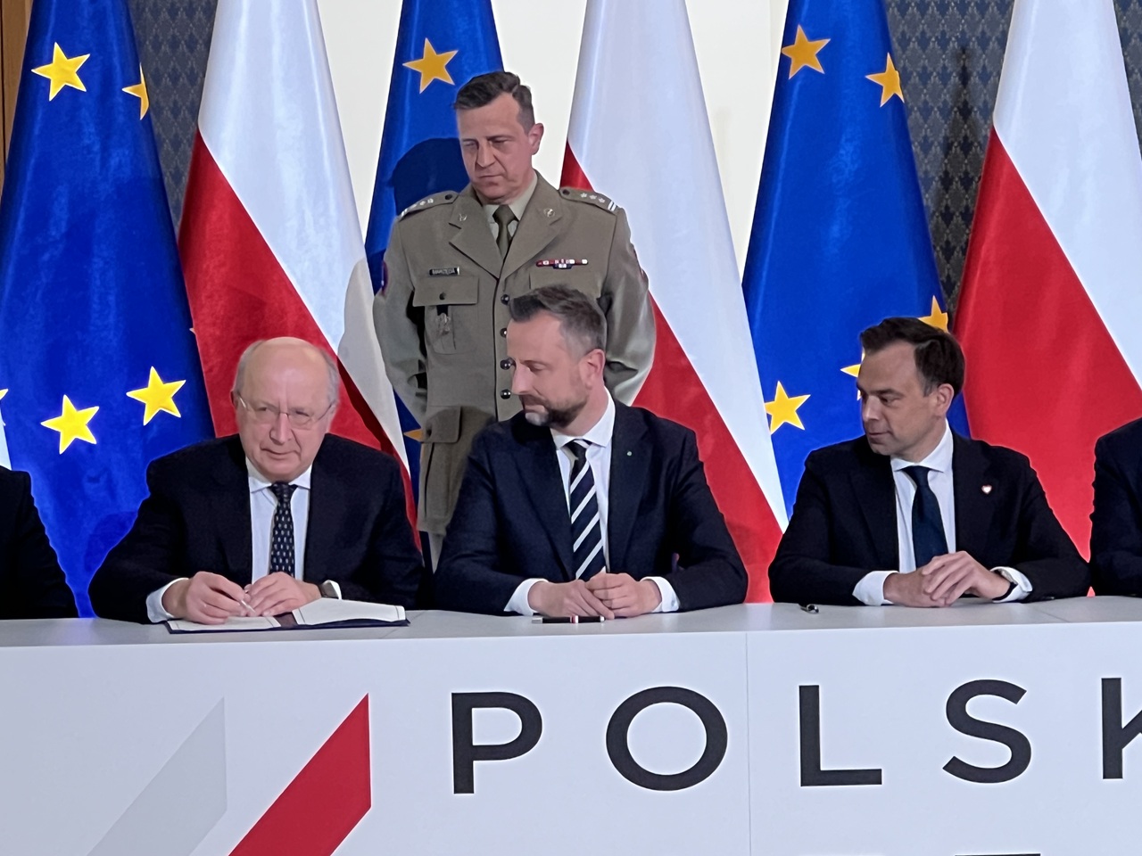 Poľsko EÚ SAFE
