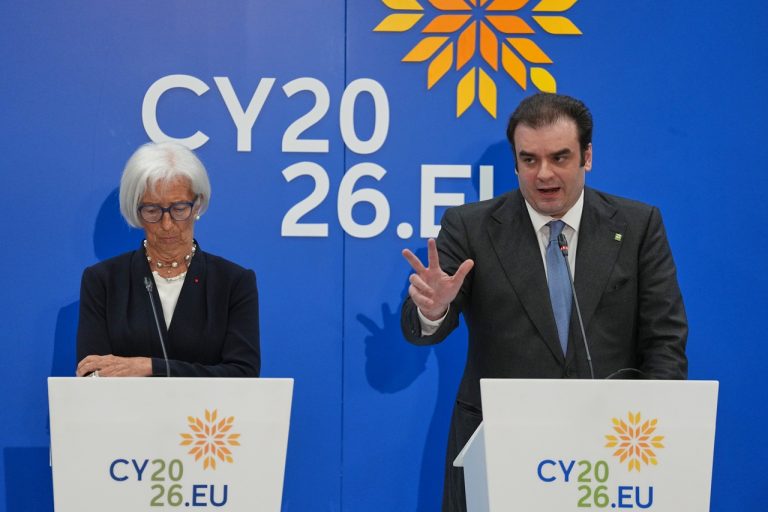 Pierrakakis a Lagardeová