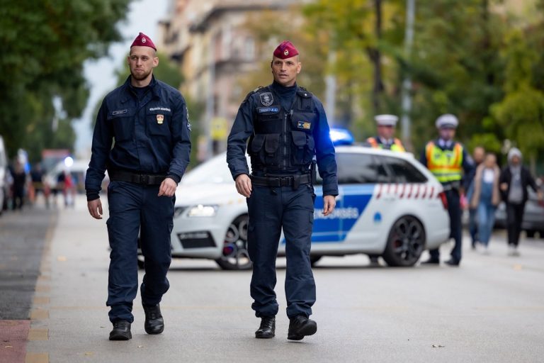 maďarská polícia