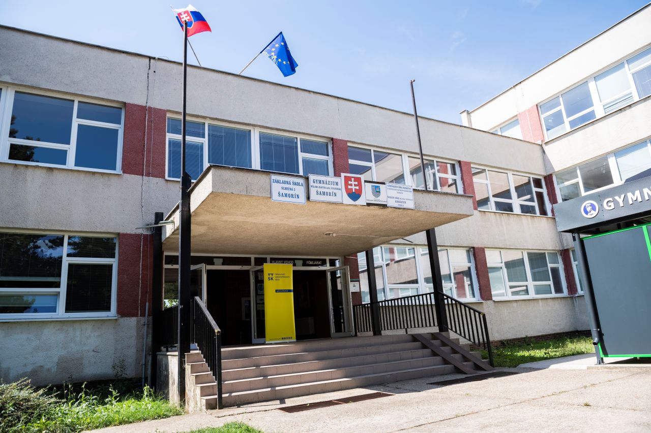 Gymnázium M. R. Štefánika v Šamoríne