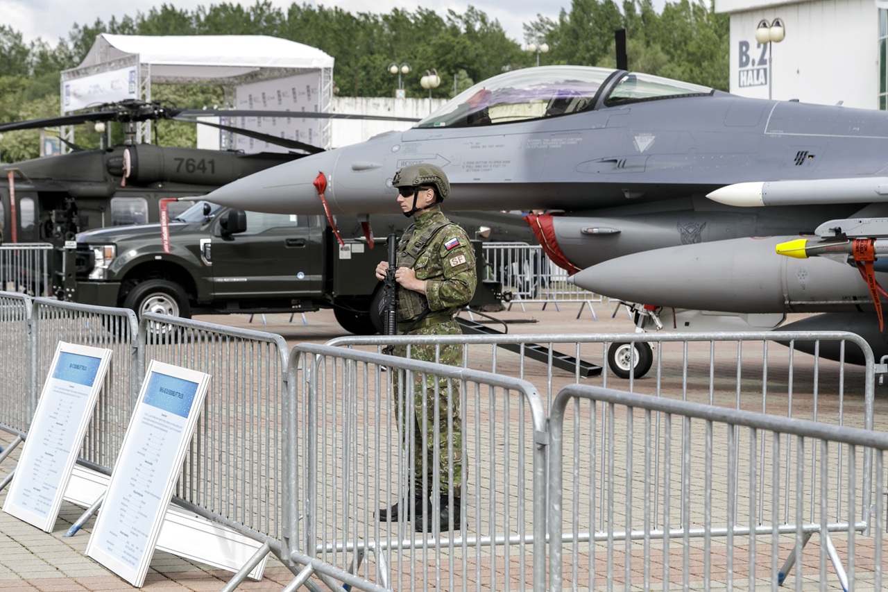 stíhačka F-16