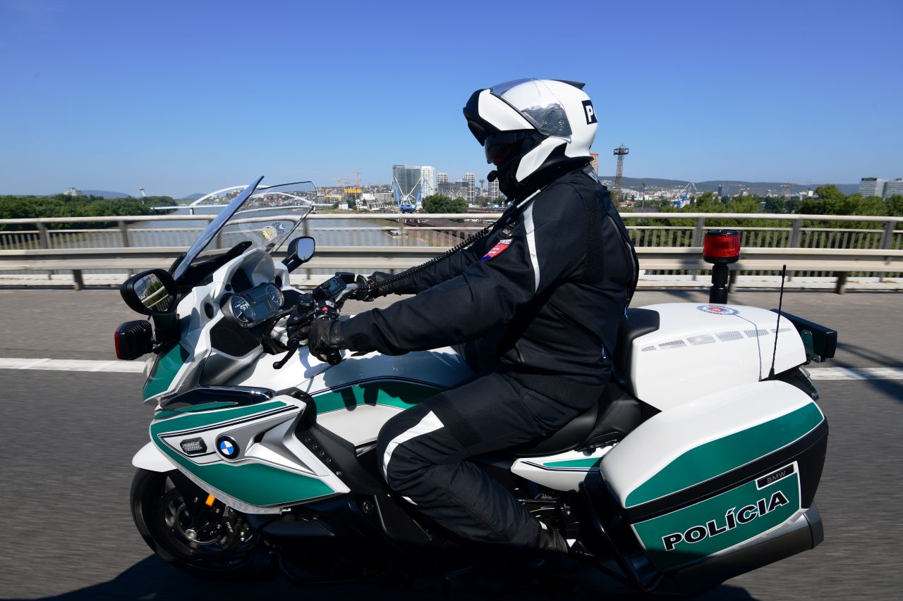 policajná motorka