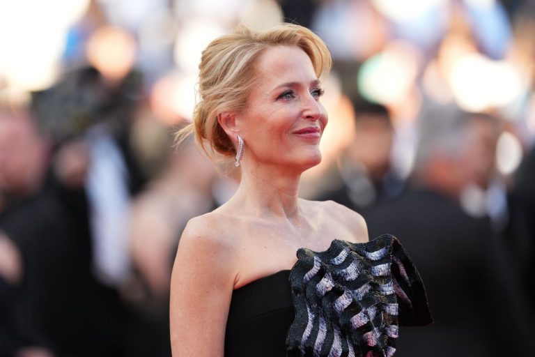 Gillian Anderson