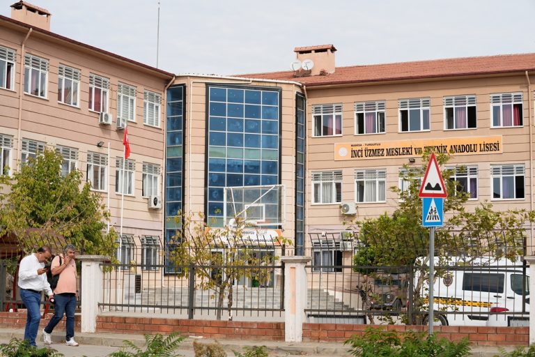 Streľba na škole v Turecku