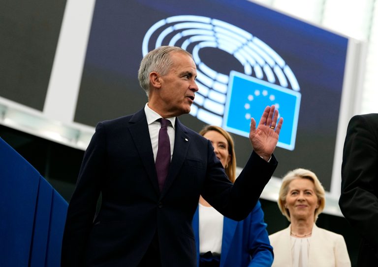 Mark Carney von der Leyenová