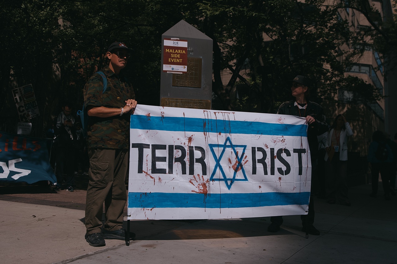 Protest proti izraelskému premiérovi