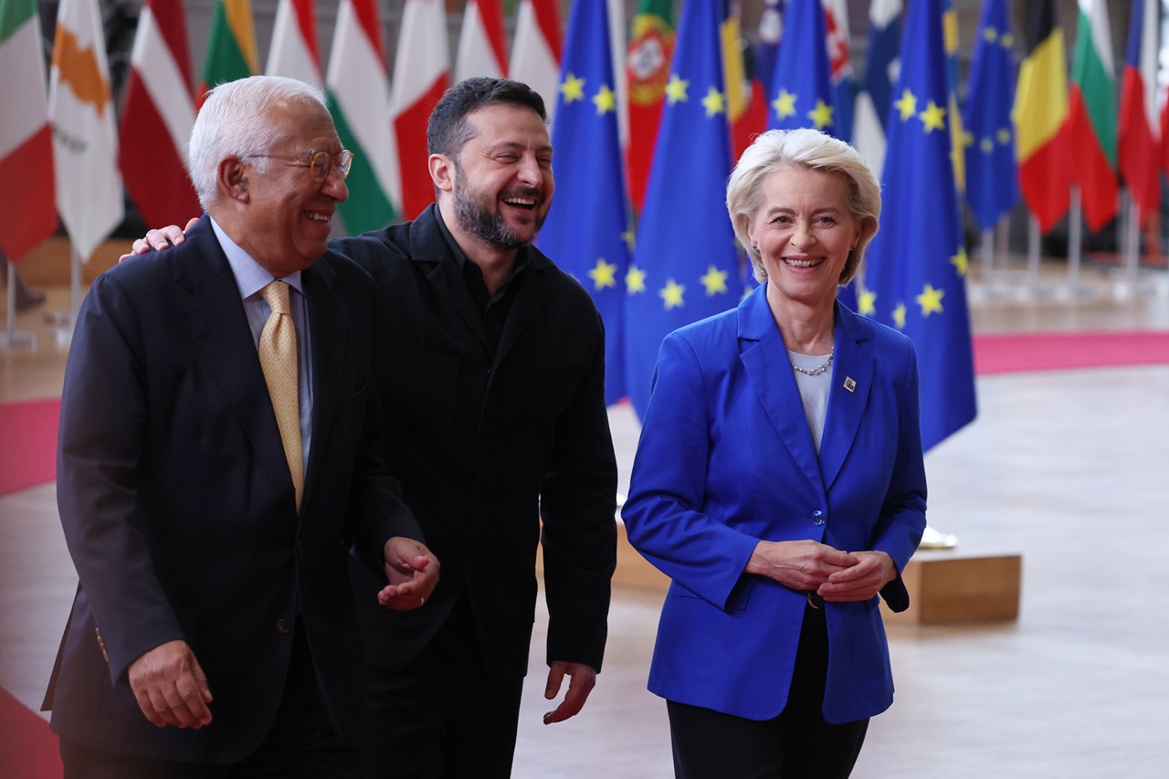 Ursula von der Leyenová Antonio Costa Volodymyr Zelenskyj
