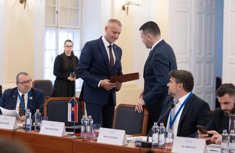 Richard Raši na stretnutí výborov pre európske záležitosti parlamentov krajín V4
