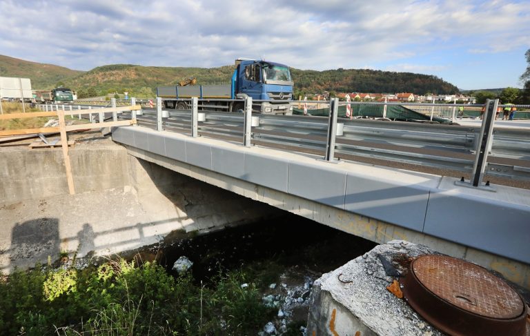 Most Budča