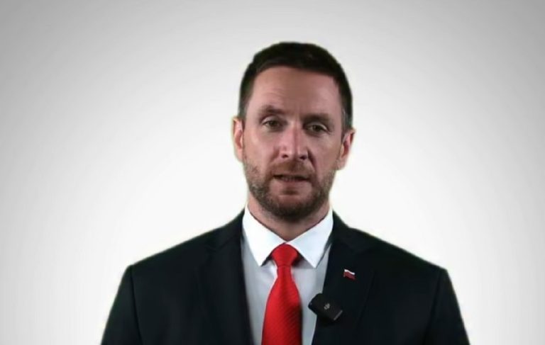 Milan Uhrík